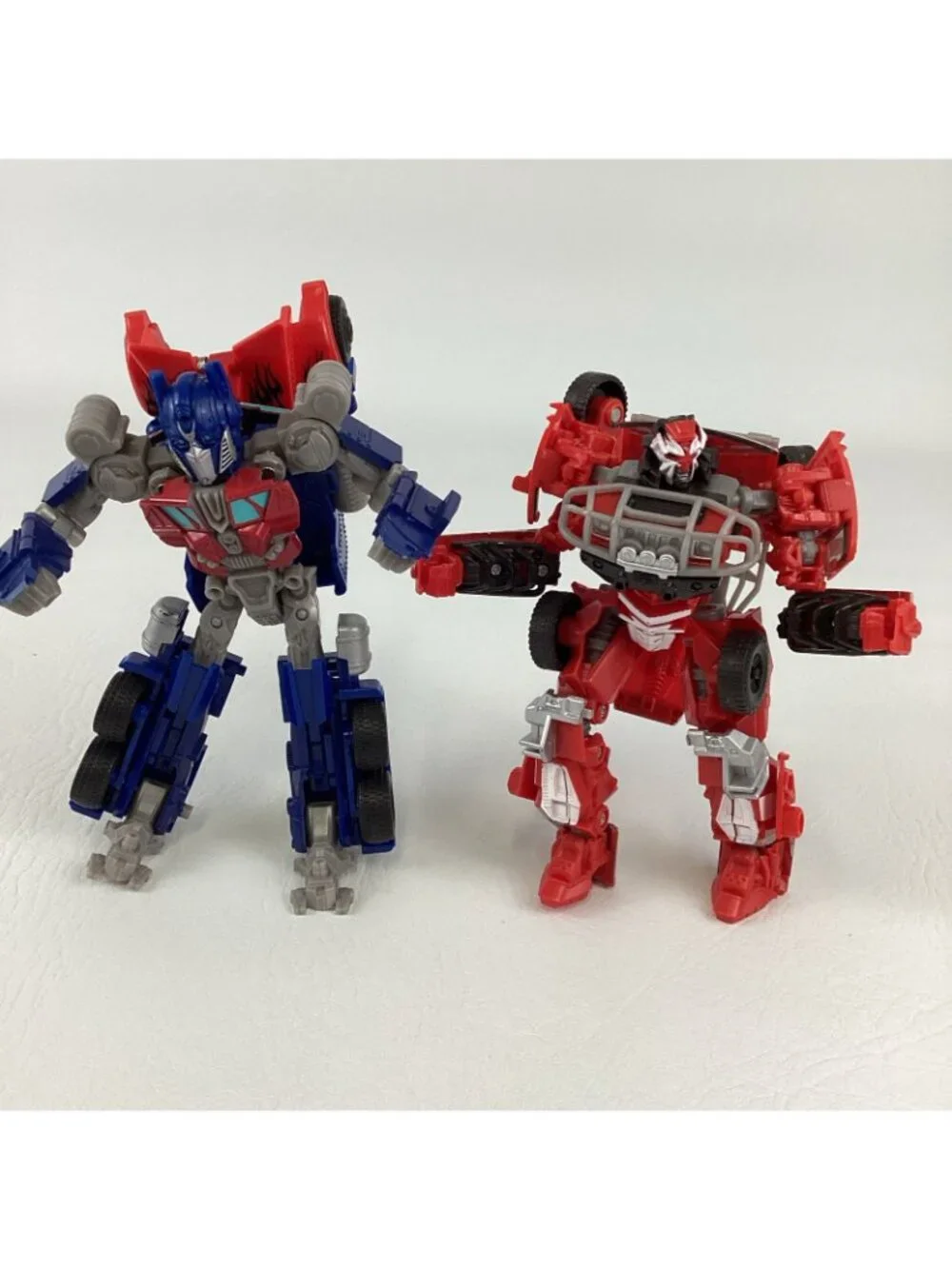 Transformers Dark Of The Moon Action Figures Ratchet Optimus Prime Autobot Toy